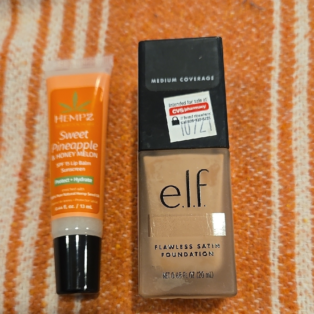 Flawless Satin Foundation - Tan